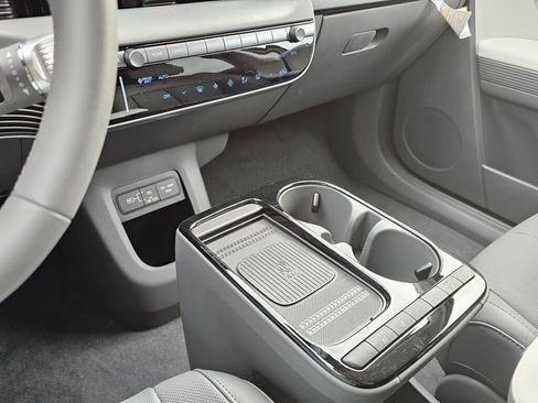 New 2025 Hyundai Ioniq 5 SEL image 20