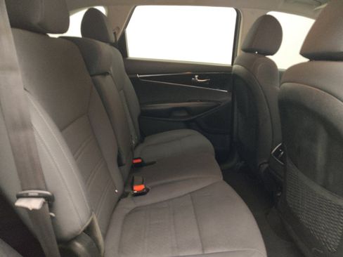 Used 2020 Kia Sorento LX FWD image 19