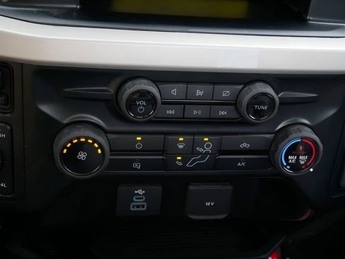 Used 2023 Ford F550 4x4 Regular Cab Super Duty image 24