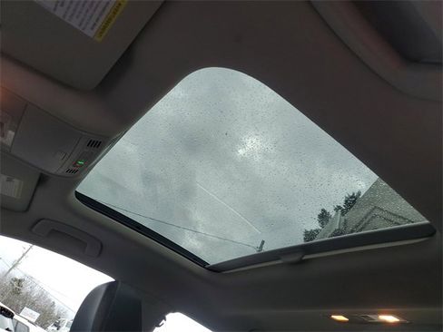 Used 2021 Volkswagen Jetta SE image 18