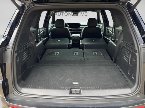 Used 2025 Buick Enclave Preferred AWD/4WD image 24