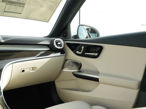 New 2026 Mercedes-Benz C 300 4MATIC Sedan image 23