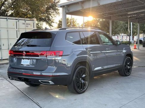 New 2026 Volkswagen Atlas SE FWD image 7