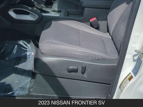 Used 2023 Nissan Frontier SV w/ SV Convenience Package RWD image 15