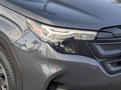 Certified 2025 Subaru Forester AWD/4WD image 10