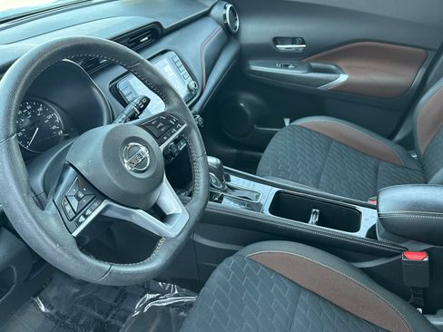 Certified 2021 Nissan Kicks SR w/ Interior Electronics Package FWD image 10