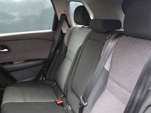Used 2023 Nissan Rogue SV FWD image 18