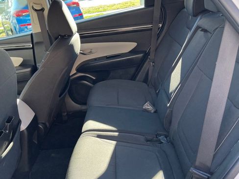 Used 2022 Hyundai Tucson SE w/ Cargo Package image 7