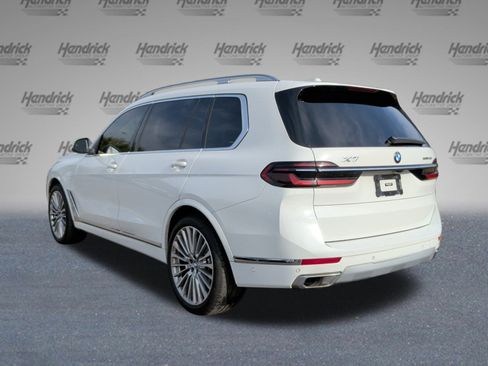 Certified 2024 BMW X7 xDrive40i image 9