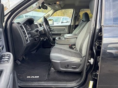 Used 2018 RAM 1500 Big Horn image 28