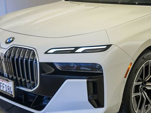 Certified 2023 BMW 740i w/ Parking Assistance Package RWD image 8