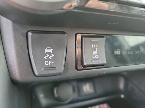 Used 2023 Toyota RAV4 XSE image 15