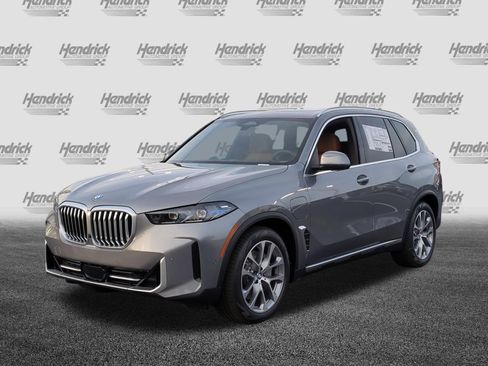 New 2026 BMW X5 xDrive50e w/ Climate Comfort Package AWD/4WD image 5
