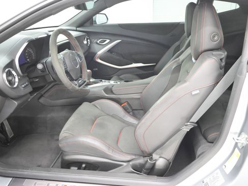 Used 2024 Chevrolet Camaro ZL1 RWD image 8