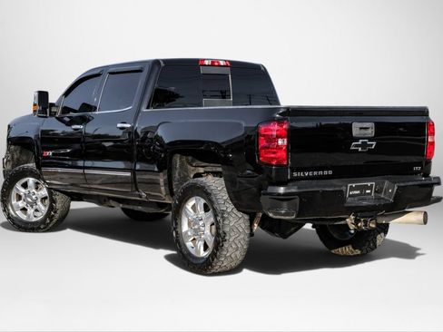 Used 2019 Chevrolet Silverado 2500 LTZ w/ Duramax Plus Package AWD/4WD image 7
