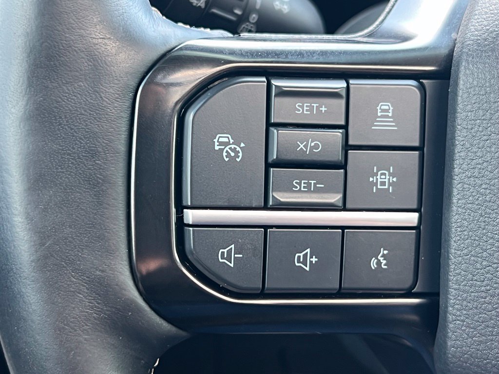 Used 2023 Ford Expedition Max Platinum AWD/4WD image 38
