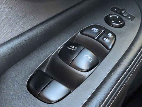 Used 2024 Nissan Murano SV w/ SV Midnight Edition Package FWD image 24