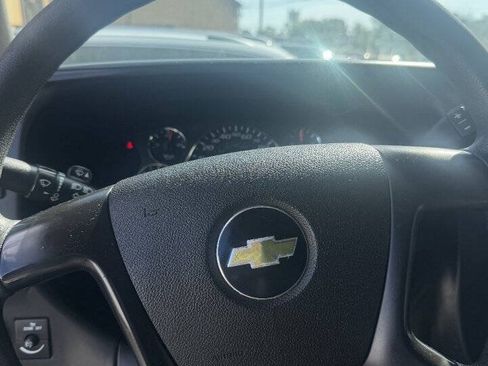 Used 2015 Chevrolet Express 2500 w/ Cold Climate Package RWD image 5