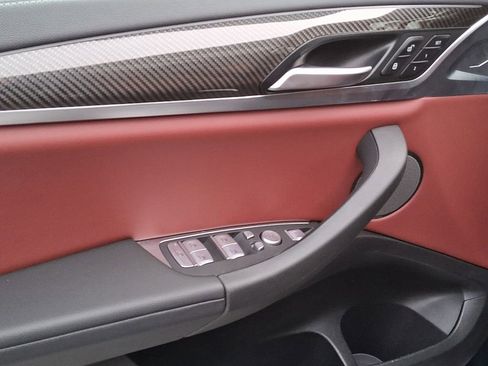 Certified 2024 BMW X4 M40i w/ Premium Package image 9