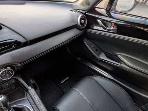 Used 2025 MAZDA MX-5 Miata Grand Touring w/ Weather Package image 16