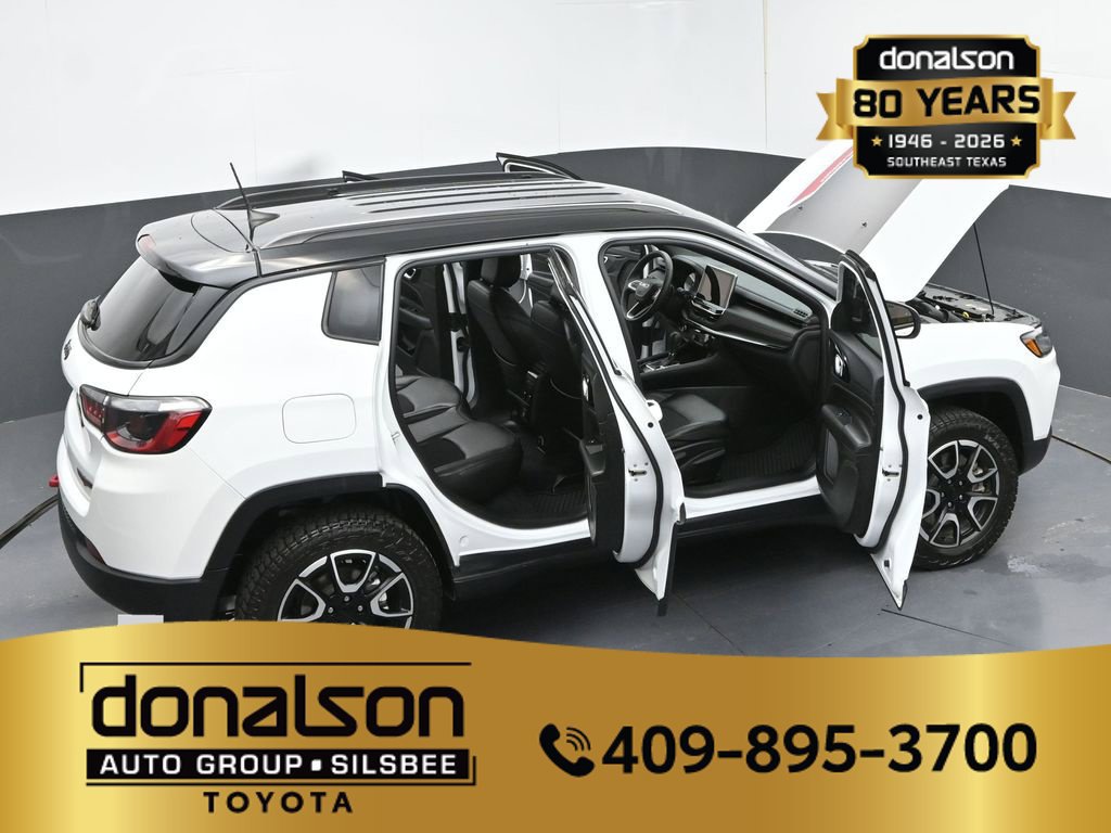 Used 2024 Jeep Compass Trailhawk AWD/4WD image 31