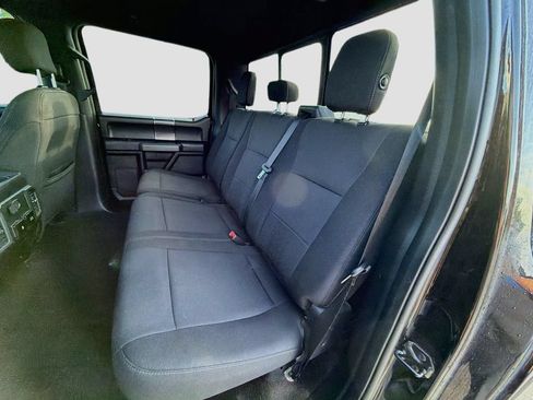 Used 2018 Ford F150 XLT w/ Equipment Group 302A Luxury AWD/4WD image 26