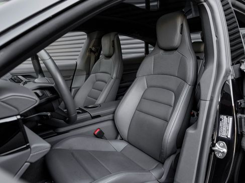 Certified 2025 Porsche Taycan image 5