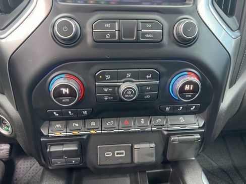 Used 2019 Chevrolet Silverado 1500 LTZ w/ LTZ Premium Package image 23