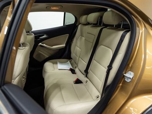 Used 2018 Mercedes-Benz GLA 250 4MATIC image 23