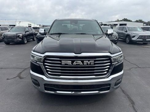 Used 2025 RAM 1500 Laramie AWD/4WD image 7