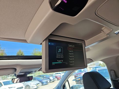 Used 2023 Honda Odyssey Touring image 11