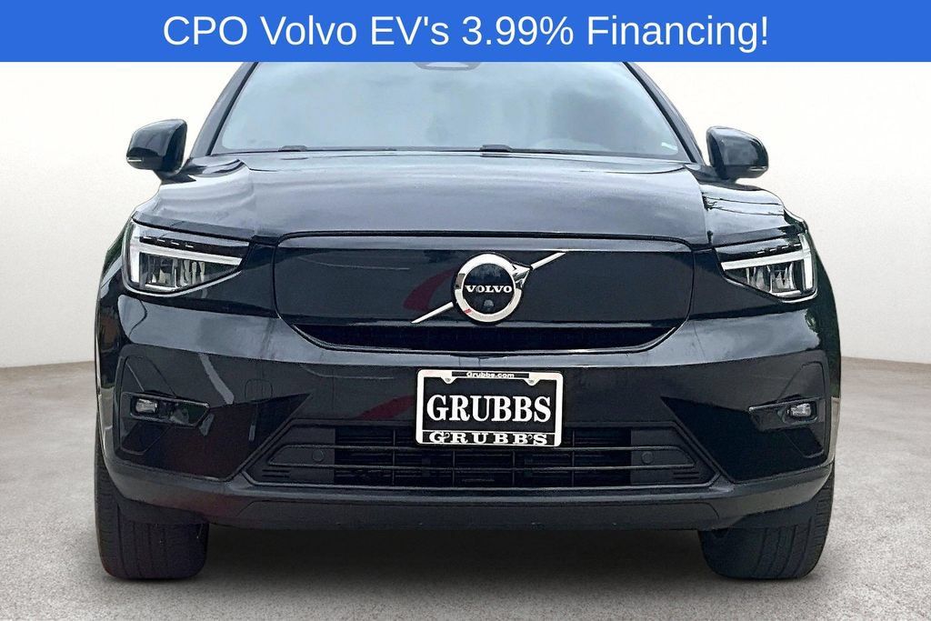 Used 2023 Volvo XC40 Recharge Plus AWD/4WD image 4