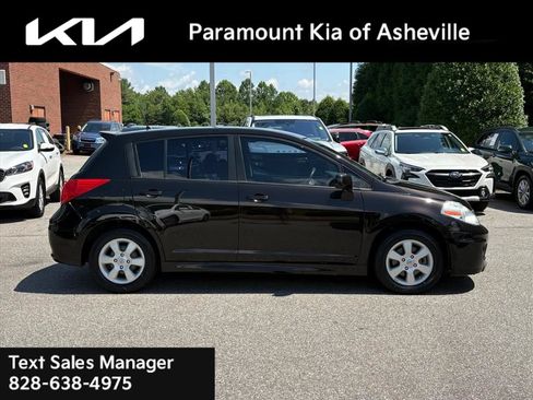 Used 2010 Nissan Versa Hatchback FWD image 7
