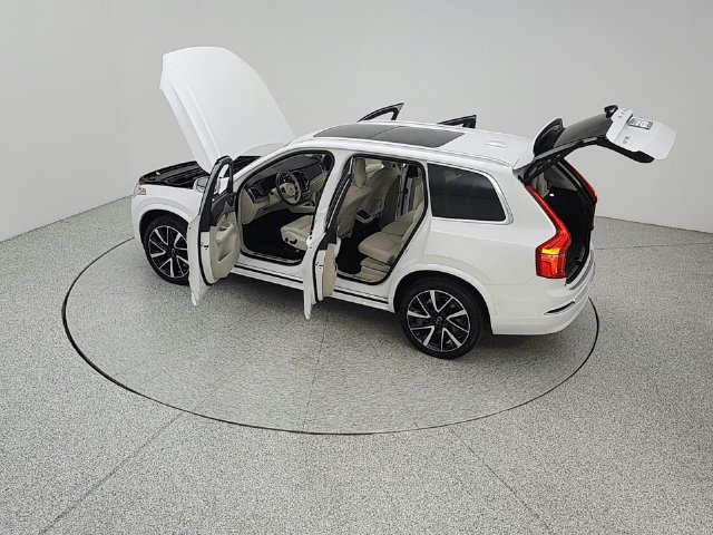 Used 2024 Volvo XC90 B6 Plus w/ Protection Package Premier AWD/4WD image 24