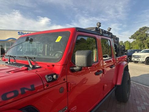 Used 2020 Jeep Gladiator Rubicon AWD/4WD image 5