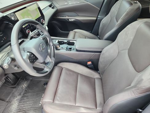 Used 2025 Lexus RX 350 w/ Convenience Package AWD/4WD image 12