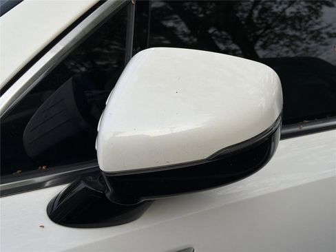 Used 2022 Kia Sorento SX Prestige w/ Panoramic Sunroof Package image 9