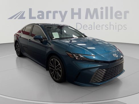 Certified 2026 Toyota Camry XLE FWD image 7