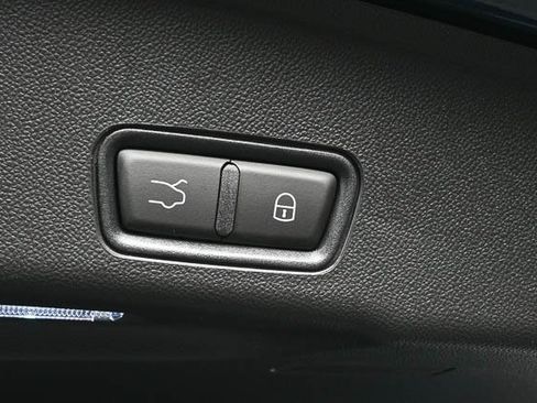 New 2025 Maserati Grecale Modena image 33