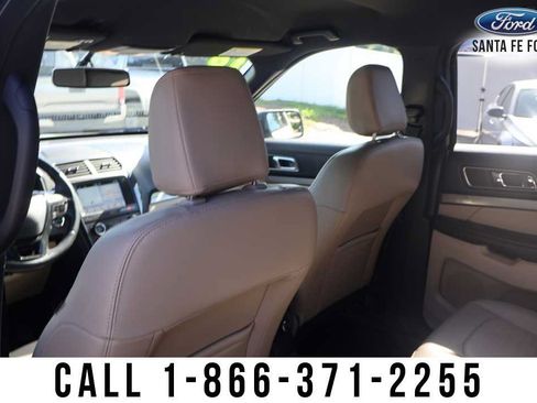Used 2018 Ford Explorer XLT w/ Equipment Group 202A AWD/4WD image 21