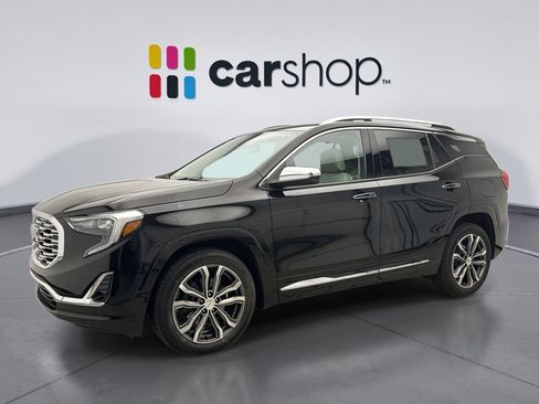 Used 2020 GMC Terrain Denali w/ Denali Premium Package FWD image 1
