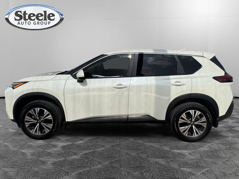 Used 2023 Nissan Rogue SV FWD image 2