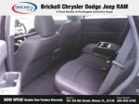 Used 2025 Nissan Pathfinder SV FWD image 11
