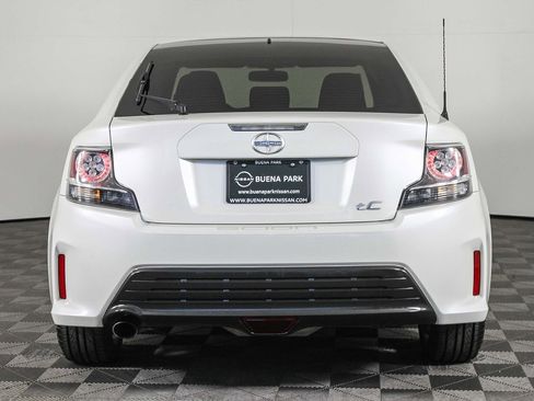 Used 2016 Scion tC image 7