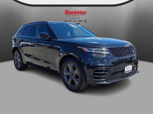 Used 2025 Land Rover Range Rover Velar Dynamic SE AWD/4WD image 3