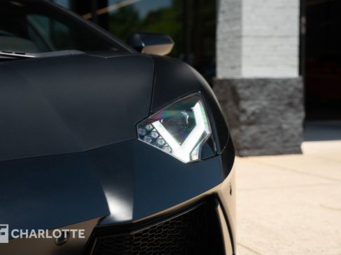 Used 2014 Lamborghini Aventador LP 700-4 AWD/4WD image 6