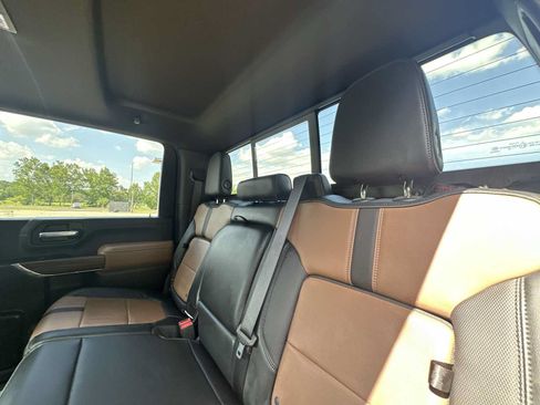 Certified 2022 Chevrolet Silverado 2500 High Country w/ Technology Package AWD/4WD image 21
