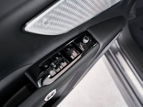 Used 2023 Maserati Grecale GT image 21