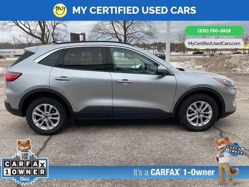 Used 2021 Ford Escape SE w/ Cold Weather Package image 4
