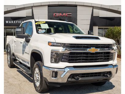 Used 2025 Chevrolet Silverado 2500 LT w/ Convenience Package